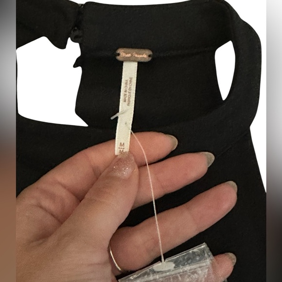 NEW FREE PEOPLE SWEET TALK LBD BLACK COLD SHOULDER RUFFLE MINI DRESS, Med - Picture 7 of 8